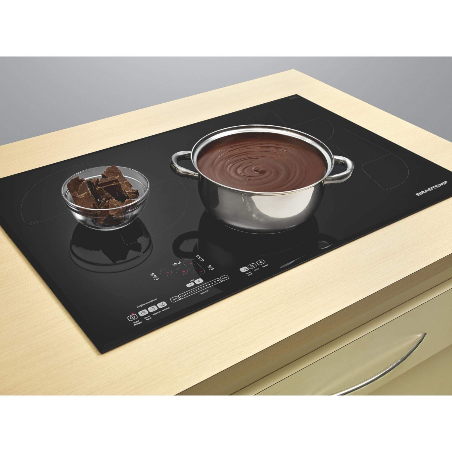 Cooktop Elétrico Vitrocerâmico Brastemp BDJ80AEBNA 4 Bocas Preto
